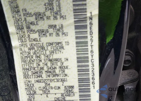 2000 Nissan Frontier Se-V6/Xe-V6 z USA, uszkodzony, nr VIN 1N6ED27T6YC323661